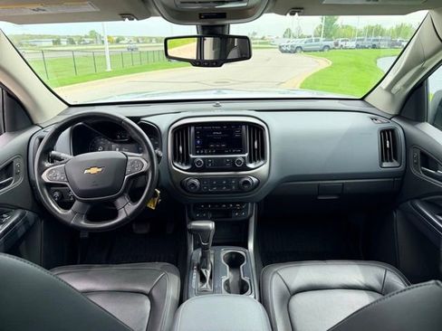 Used 2020 Chevrolet Colorado Z71 AWD/4WD image 6