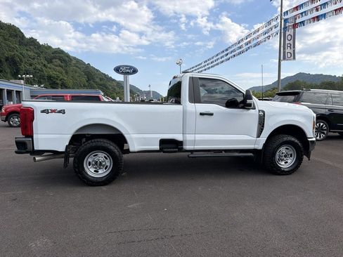 Used 2024 Ford F250 XL w/ XL Chrome Package AWD/4WD image 3