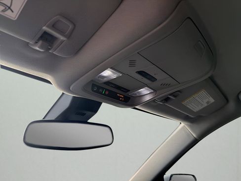 Used 2022 GMC Terrain SLT w/ Infotainment Package II image 37