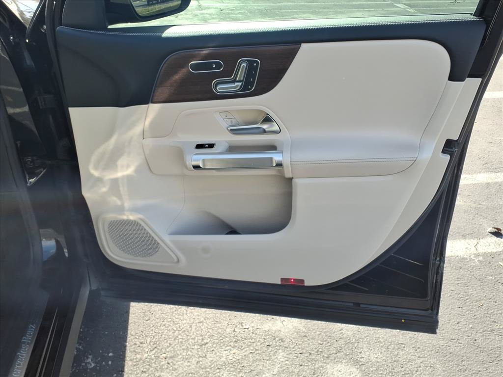 Used 2020 Mercedes-Benz GLB 250 image 20
