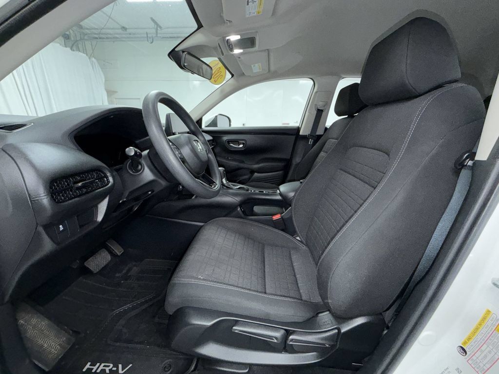 Certified 2024 Honda HR-V LX image 11