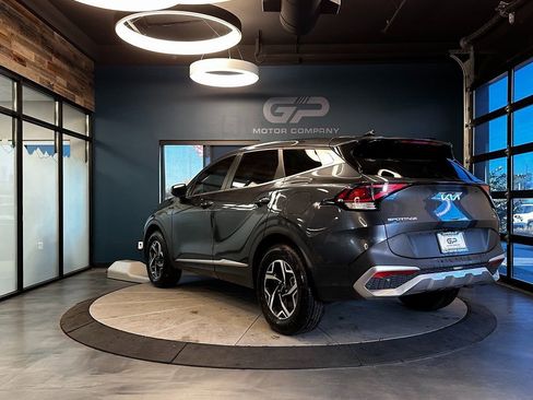 Used 2023 Kia Sportage LX image 5