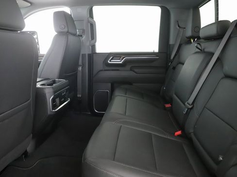 Used 2025 GMC Sierra 3500 SLT w/ SLT Premium Package image 27