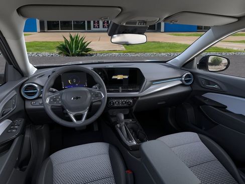 New 2026 Chevrolet Trax LT w/ Driver Confidence Package FWD image 15