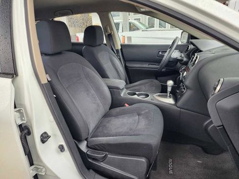 Used 2014 Nissan Rogue S image 18