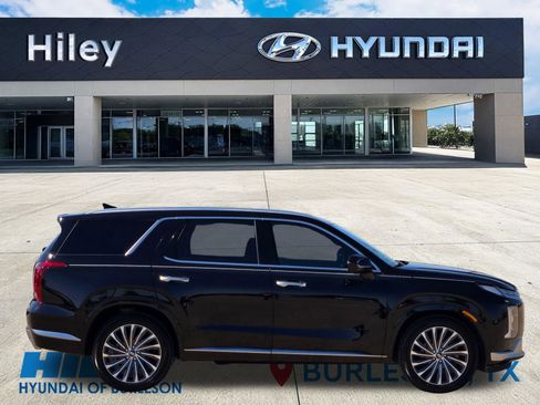 Used 2023 Hyundai Palisade Calligraphy w/ Cargo Package AWD/4WD image 3