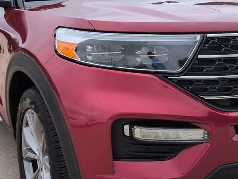 Used 2023 Ford Explorer XLT w/ Equipment Group 202A RWD image 9
