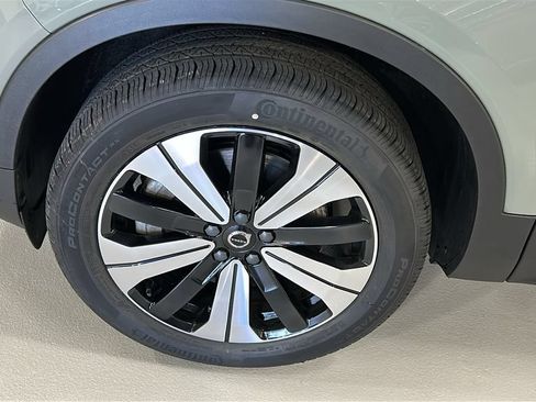 Certified 2023 Volvo XC40 Recharge Plus w/ Protection Package Premier AWD/4WD image 8