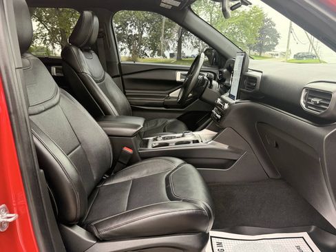 Used 2020 Ford Explorer ST w/ Premium Technology Package AWD/4WD image 36