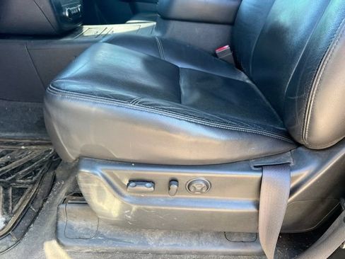 Used 2010 Chevrolet Avalanche LTZ AWD/4WD image 16