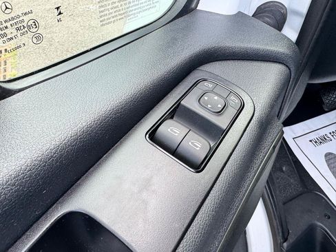 Used 2024 Mercedes-Benz Sprinter 2500 image 12