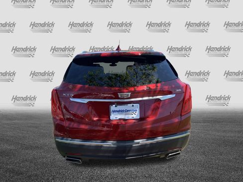 Used 2019 Cadillac XT5 Premium Luxury image 9