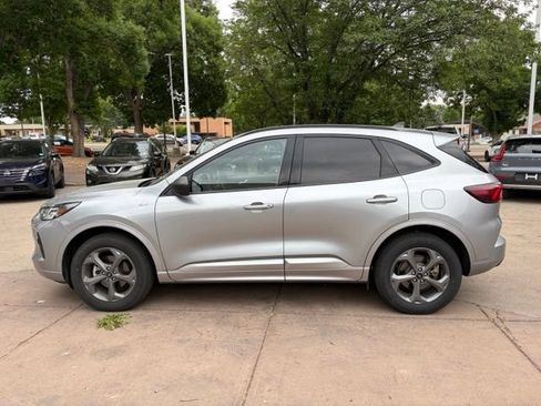 Used 2024 Ford Escape ST-Line AWD/4WD image 2