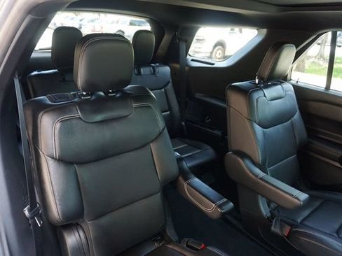 Used 2022 Ford Explorer ST w/ Equipment Group 401A AWD/4WD image 17