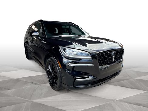 Used 2024 Lincoln Aviator Reserve w/ Equipment Group 201A RWD image 2