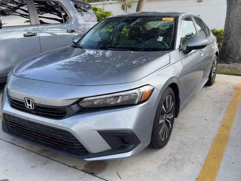 Used 2024 Honda Civic EX image 2