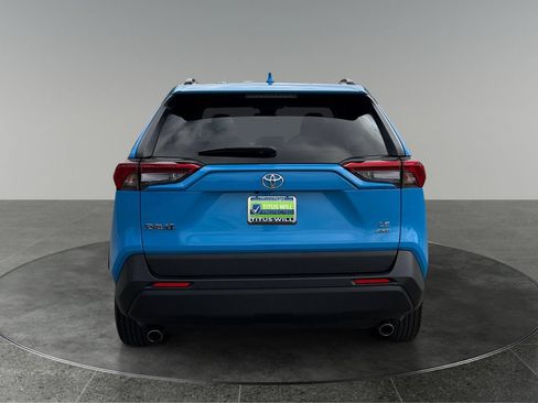 Used 2020 Toyota RAV4 LE w/ All Weather Liner Package AWD/4WD image 9
