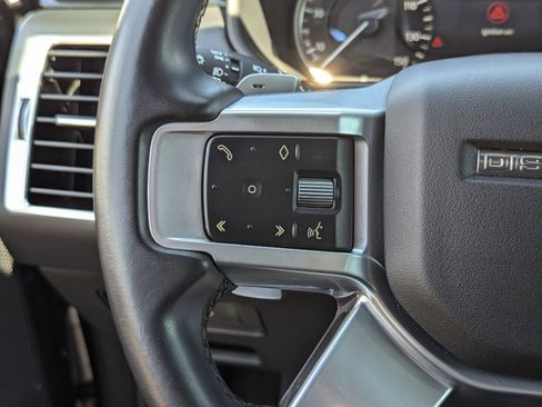 Used 2023 Land Rover Discovery S R-Dynamic image 19