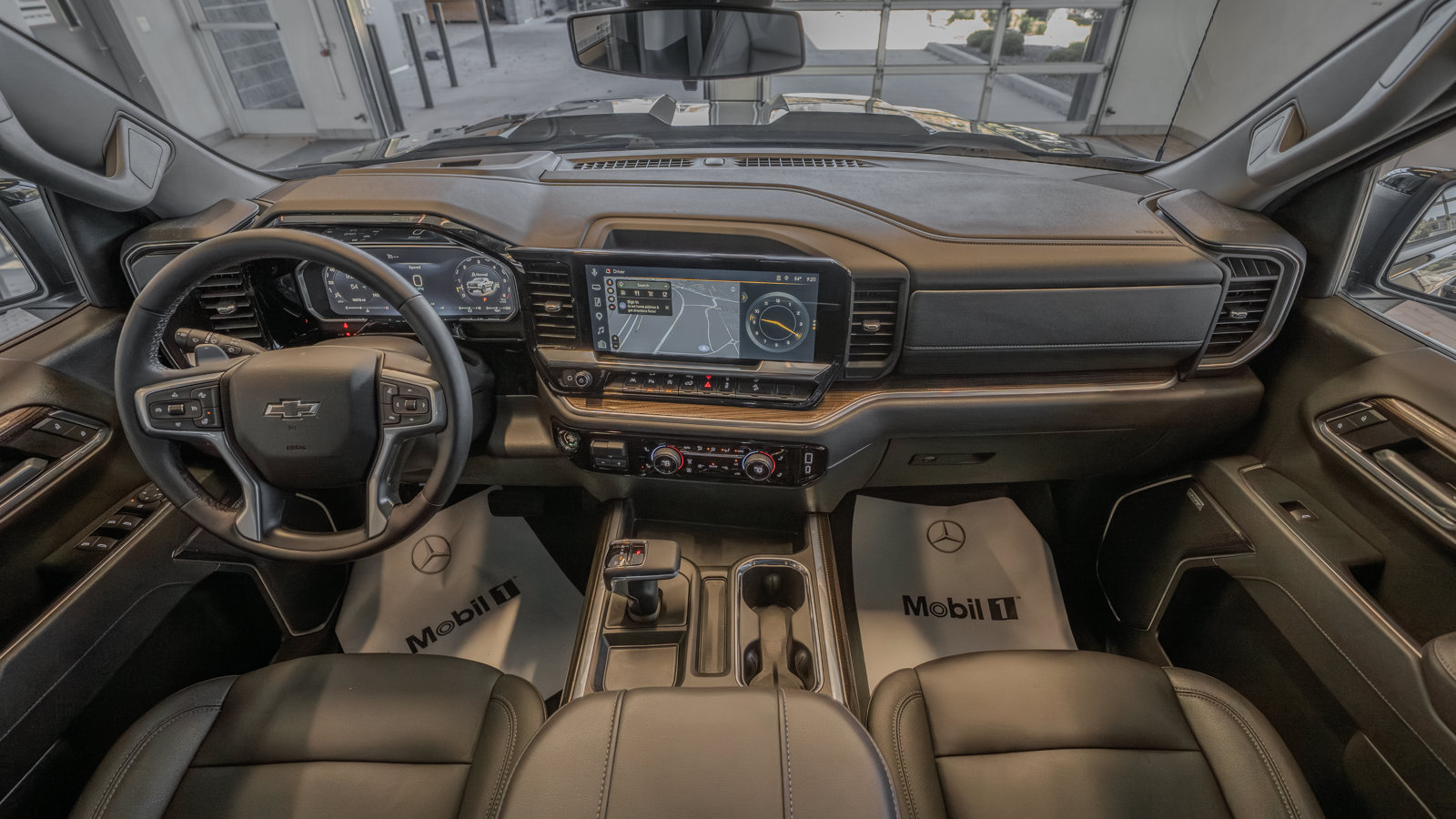 Used 2026 Chevrolet Silverado 1500 LT Trail Boss w/ LT Trail Boss Premium Package AWD/4WD image 8