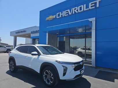 Used 2025 Chevrolet Trax LT w/ LT Convenience Package