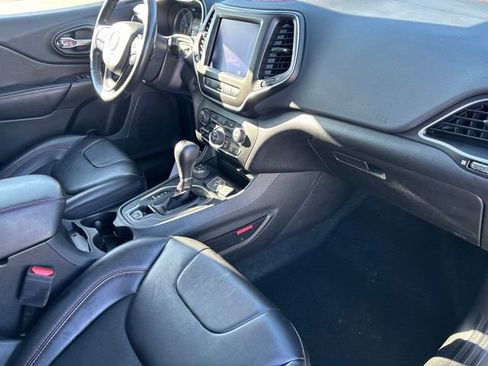 Certified 2021 Jeep Cherokee Trailhawk w/ Sun, Sound & Nav Group image 27