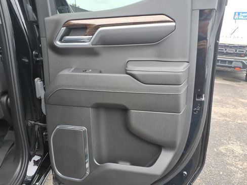 Used 2023 GMC Sierra 1500 Elevation AWD/4WD image 17