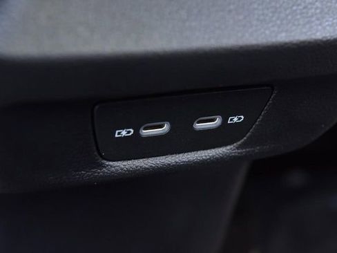 New 2026 Volkswagen Tiguan SE AWD/4WD image 24