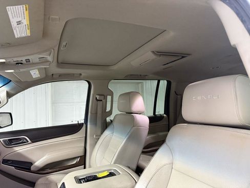 Used 2019 GMC Yukon XL Denali w/ Denali Ultimate Package image 14