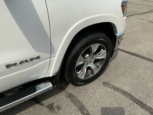 Used 2020 RAM 1500 Laramie AWD/4WD image 16