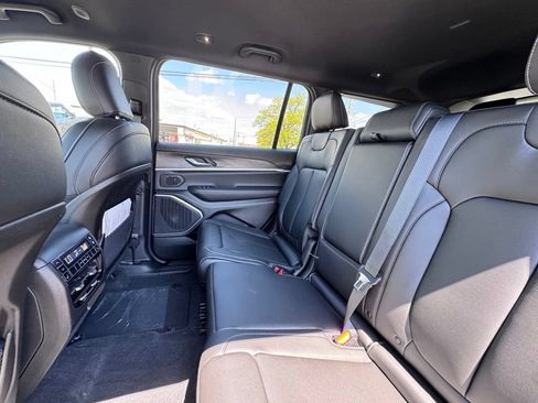 New 2026 Jeep Grand Cherokee L Limited AWD/4WD image 15