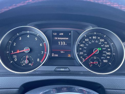 Used 2017 Volkswagen GTI SE image 20