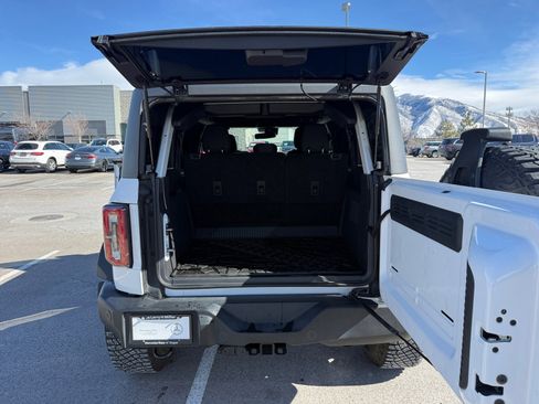 Used 2023 Ford Bronco Big Bend w/ Sasquatch Package image 34