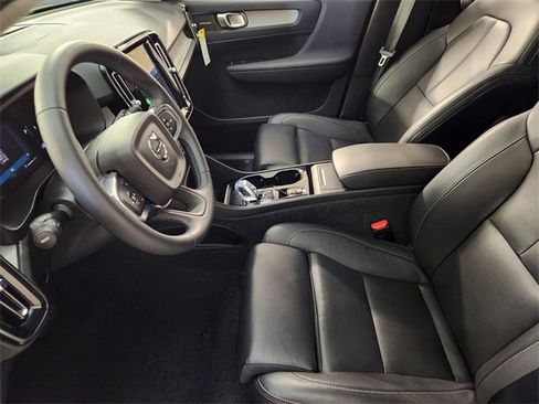 Used 2025 Volvo XC40 B5 Ultra w/ Protection Package Premier image 14