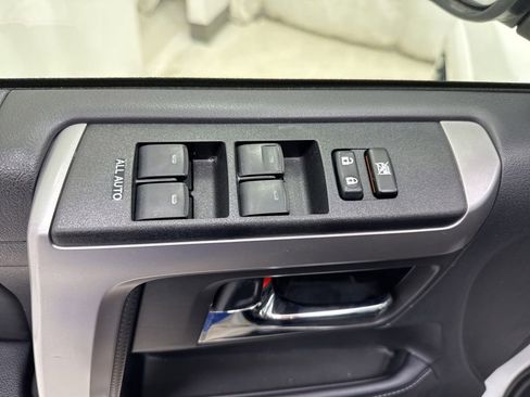 Used 2024 Toyota 4Runner SR5 image 18