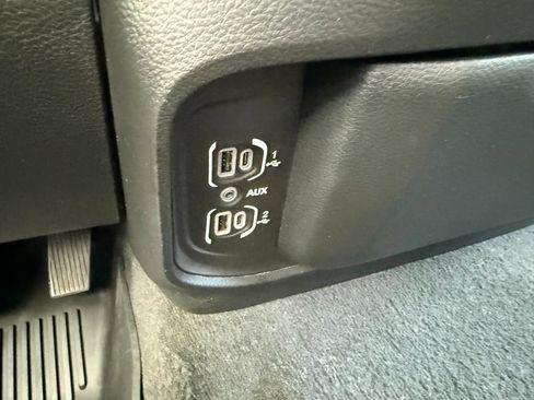 Used 2022 RAM 1500 Big Horn AWD/4WD image 25