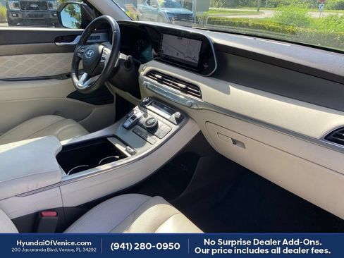 Used 2020 Hyundai Palisade Limited FWD image 19