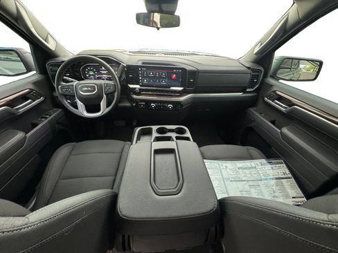 Certified 2025 GMC Sierra 1500 Elevation RWD image 11
