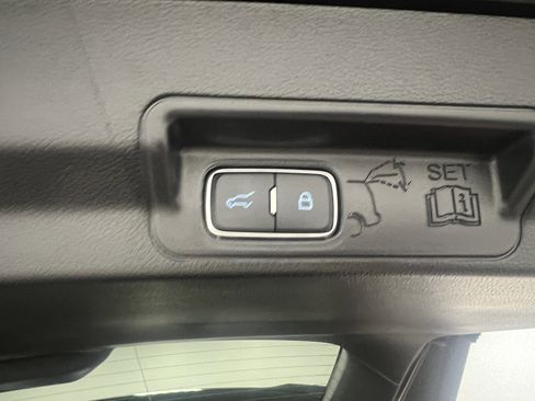 Used 2025 Ford Explorer ST-Line w/ Premium Package image 29