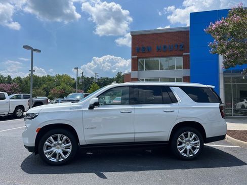 Used 2024 Chevrolet Tahoe High Country w/ Premium Package image 4