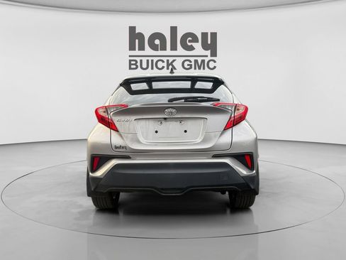 Used 2019 Toyota C-HR XLE image 4