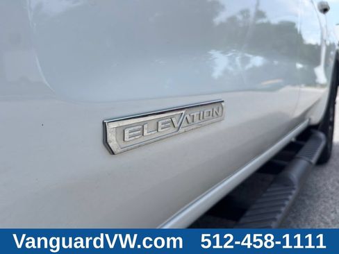 Used 2026 GMC Sierra 1500 Elevation w/ Elevation Select Package AWD/4WD image 4