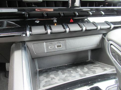 Certified 2025 GMC Canyon Elevation w/ Convenience Package RWD image 28