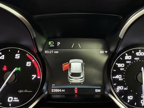 Used 2021 Alfa Romeo Stelvio Sprint w/ Nero Edizione RWD image 19
