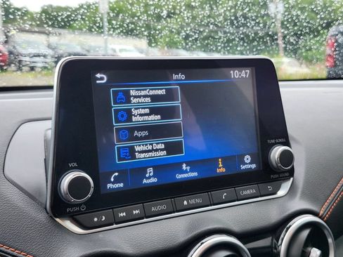 Used 2022 Nissan Sentra SR w/ SR Premium Package FWD image 21