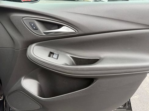 Used 2024 Buick Encore GX Sport Touring FWD image 19