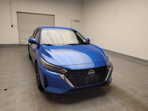 Used 2024 Nissan Sentra SV FWD image 14