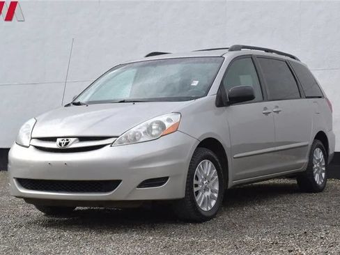 Used 2008 Toyota Sienna LE AWD/4WD image 8