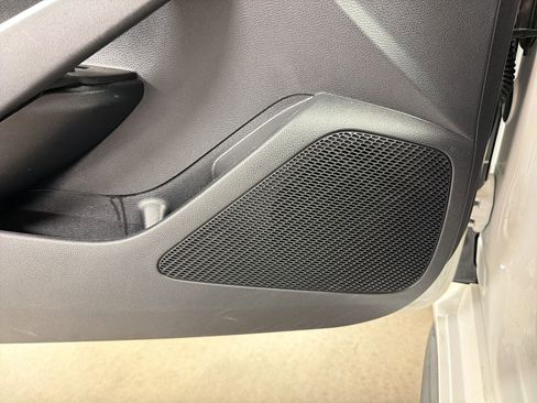 Used 2022 Toyota Corolla SE FWD image 19