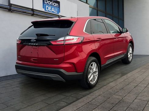 Used 2024 Ford Edge SEL w/ Convenience Package AWD/4WD image 3