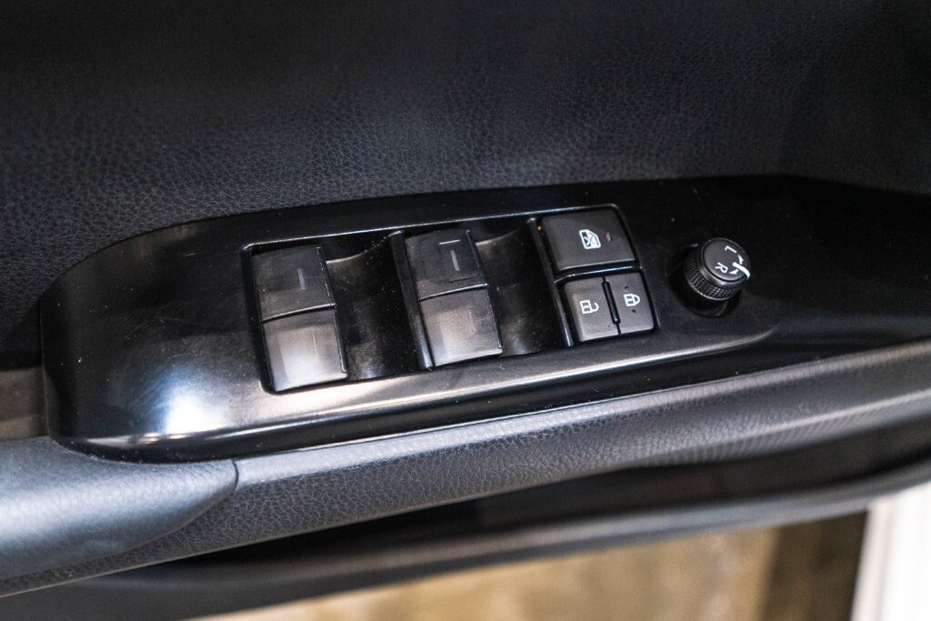Used 2026 Toyota Camry SE w/ Convenience Package FWD image 19